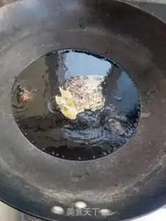 Make New Orleans mushroom sauce step 1