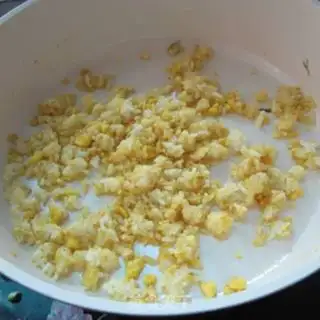 Make Curry egg oatmeal rice balls step 6