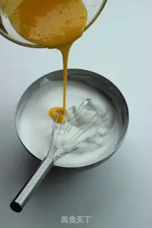 Make The original cake roll step 4