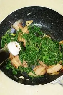 Make Five flowers and radish step 5