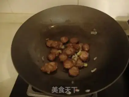 Make Weenie fried Dutch beans step 2