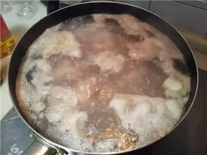 Make Red burning pig hands step 5