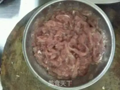Make Shanghai Spring Roll step 1