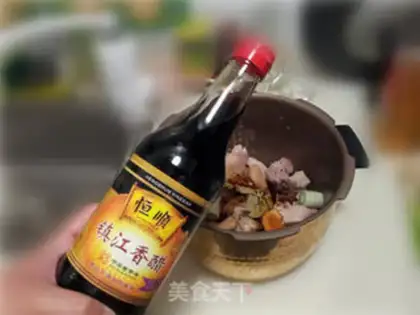 Make Red burning pig hands step 10