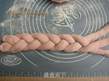 Make Potato braids step 5