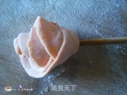 Make Rose buns step 8