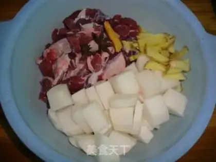 Make radish oxen soup step 1