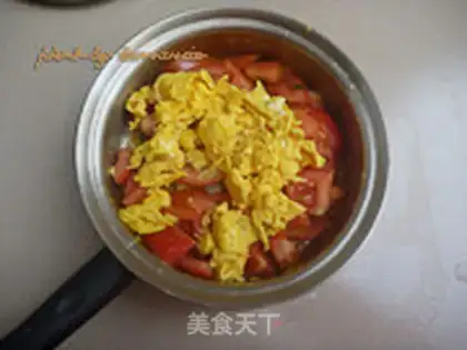Make Tomato eggs step 4