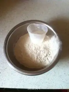 Make Onion lasagna step 0