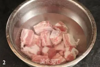 Make Fresh red-tree ribs soup step 1