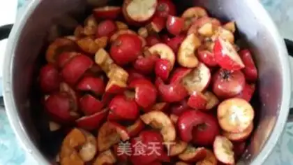 Make Homemade mountain sauce step 2