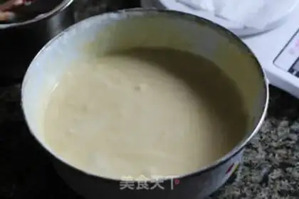 Make Strawberry cocoa cake step 7