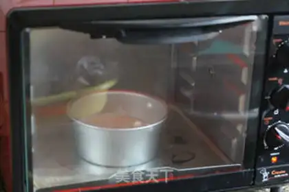 Make Strawberry cocoa cake step 9