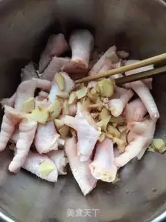 Make Garlic Paws step 1
