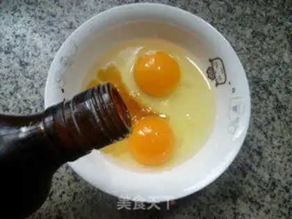 Make Spicy eggs and squirm step 1