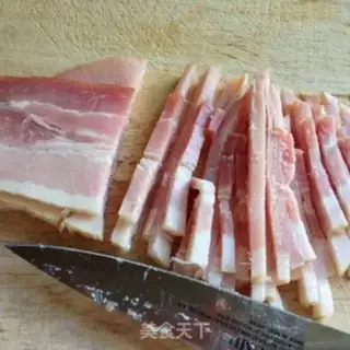 Make Bacon cheese rolls step 1