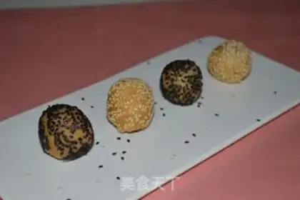 Make Black and white sesame ball step 7
