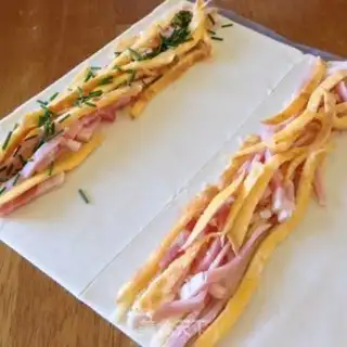 Make Bacon cheese rolls step 4