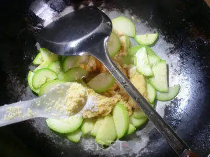 Make Spicy eggs and squirm step 11