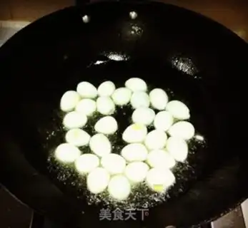 Make Little ketchup tiger, eggs and oxen step 6