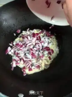 Make Pizza paprika step 2