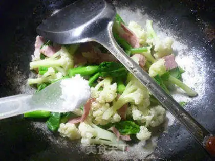 Make Scrambled bacon step 7