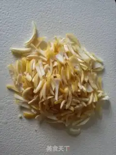Make Lemon honey water step 2