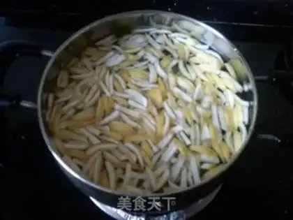 Make Lemon honey water step 3