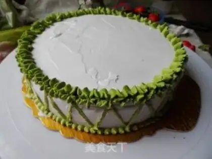 Make Strawberry cream cake step 7