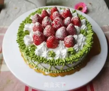 Make Strawberry cream cake step 10