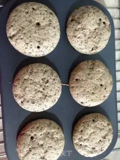Make Wine chocolate cake step 5