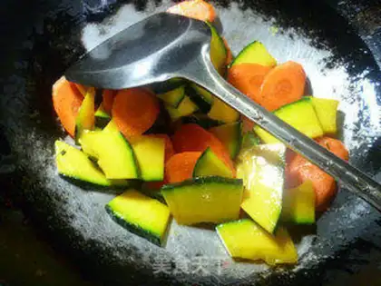 Make Carrot fried Japanese pumpkins step 4