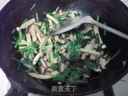 Make Cream mushrooms and beans step 6