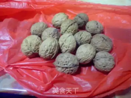 Make Particle walnut powder step 0