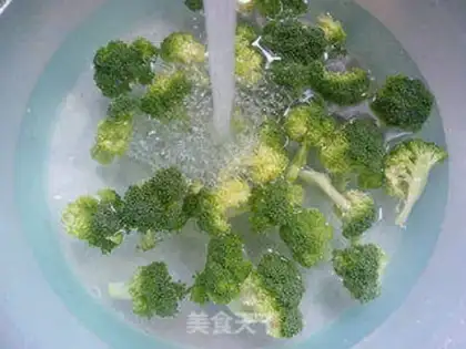 Make Pelican broccoli step 1