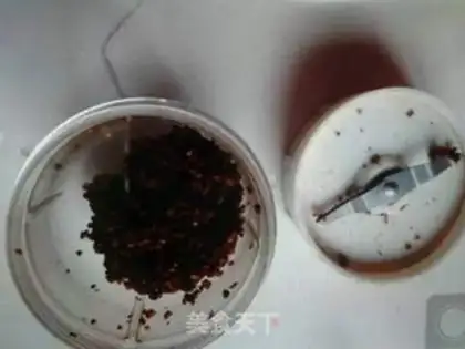 Make Red-tree bean twirling cake step 2