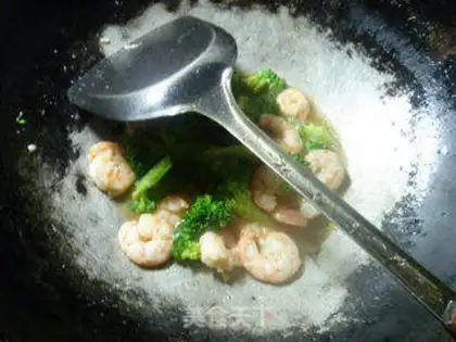 Make Shrimp broccoli step 8