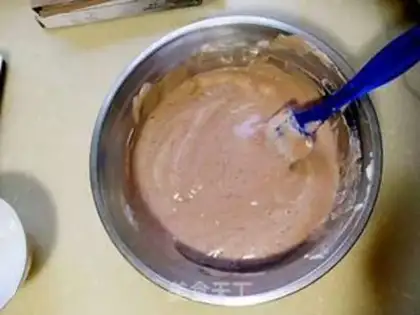 Make Six inches of cocoa chili cake step 4