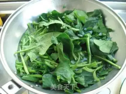 Make Sesame spinach step 1