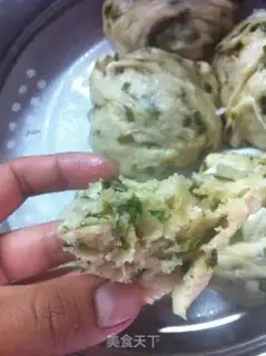 Make Garlic pretzels step 6