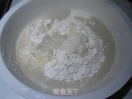 Make Little rolls of onion oil step 3