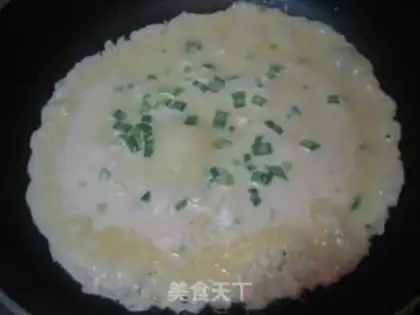 Make Onion eggs stand step 3