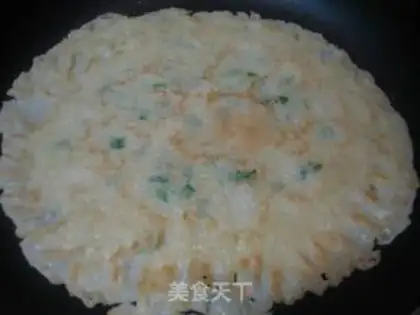 Make Onion eggs stand step 4