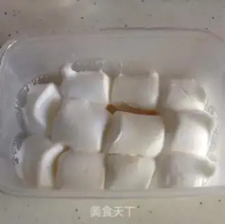 Make Homemade sugar flipping raw materials step 1