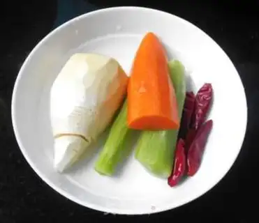 Make Carrots and crotch step 0