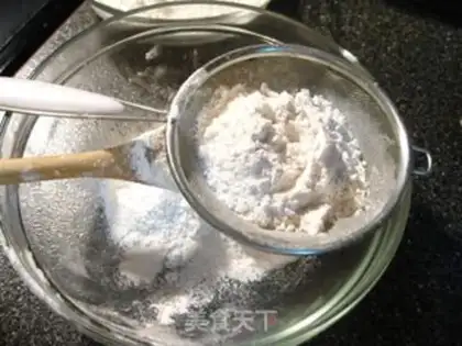 Make American cream and milk cake step 1