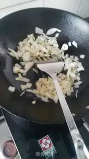 Make Toast hand pizza step 4