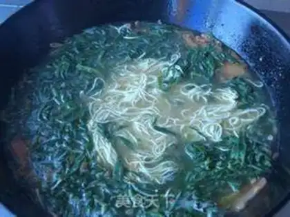 Make Pussy beef noodles step 8