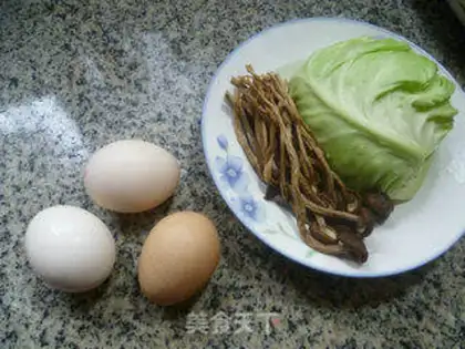 Make Tea, mushroom, cabbage and egg step 0