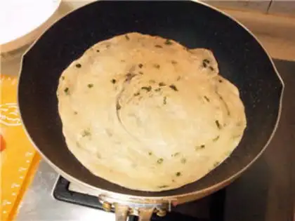 Make Onion cake step 17